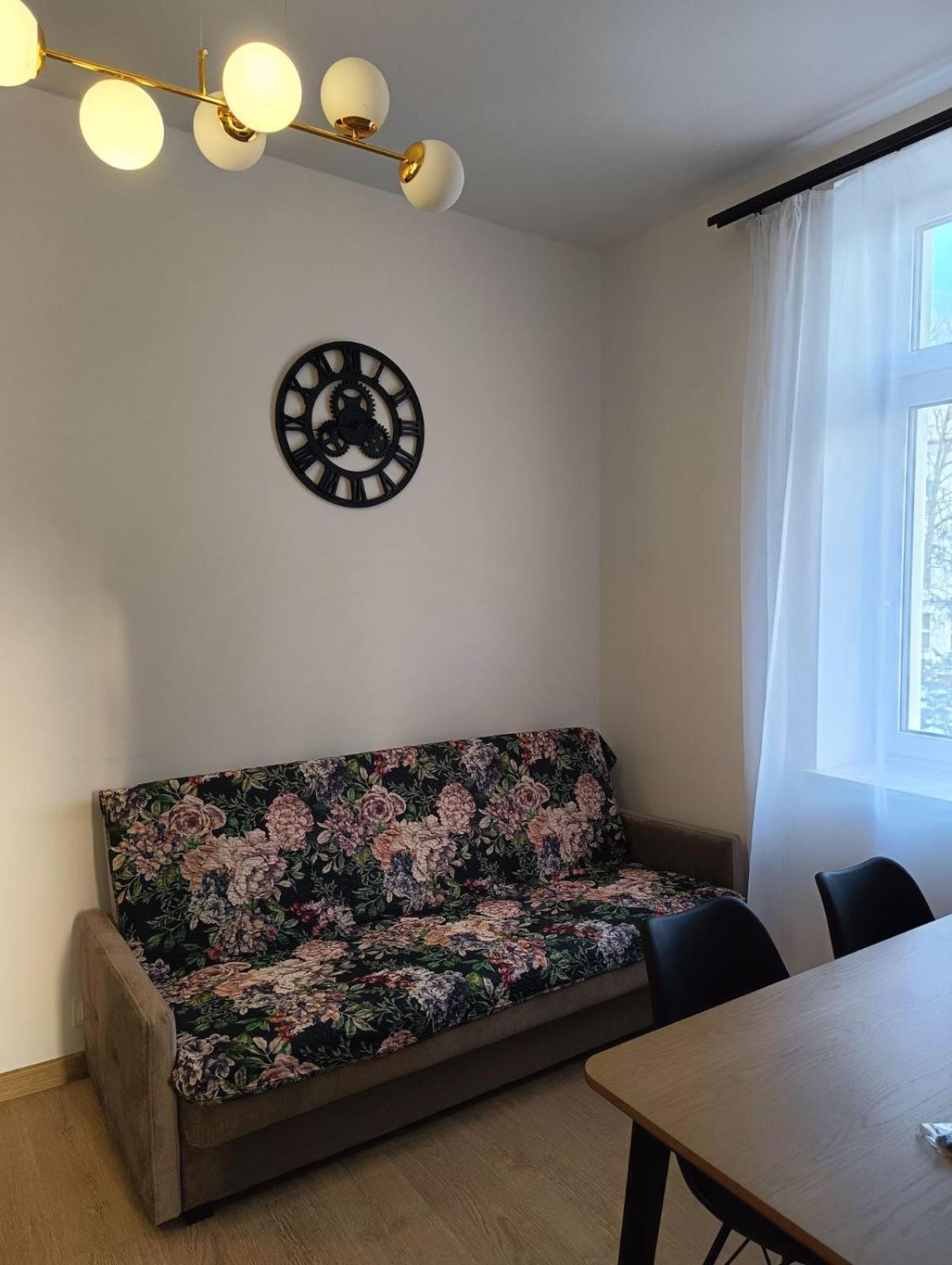 Mh Apartment เชชูฟ ภายนอก รูปภาพ