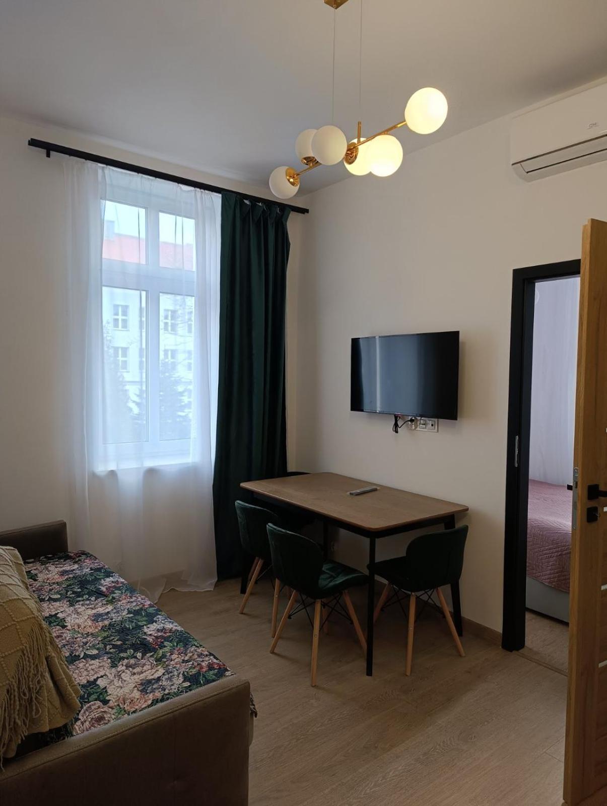 Mh Apartment เชชูฟ ภายนอก รูปภาพ