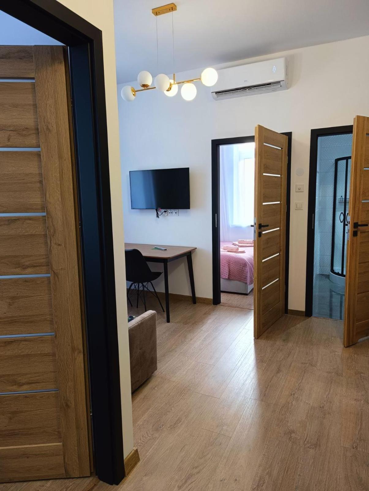 Mh Apartment เชชูฟ ภายนอก รูปภาพ