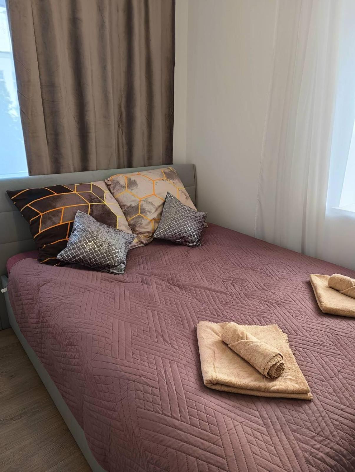 Mh Apartment เชชูฟ ภายนอก รูปภาพ